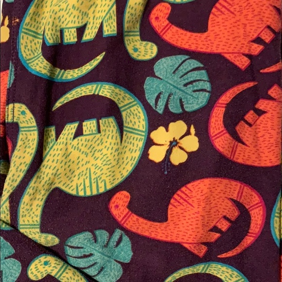 Lularoe os leggings - Picture 2 of 3